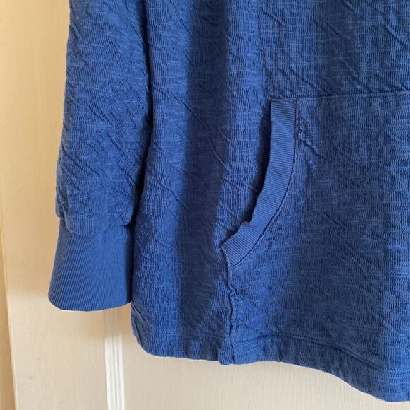 Soft Surroundings Blue Hooded Pullover Top Size Medium - Picture 5 of 10